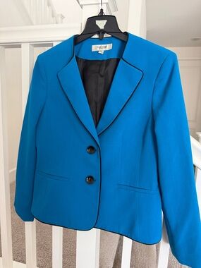Jones Studio Bright Turquoise Blazer with Black Trim